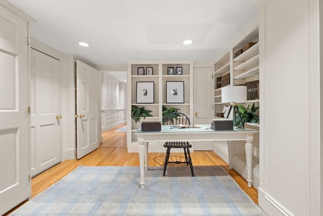 398 Marlborough St 1, Boston, MA 02115