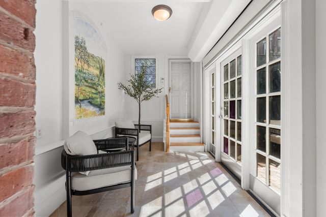 398 Marlborough St 1, Boston, MA 02115