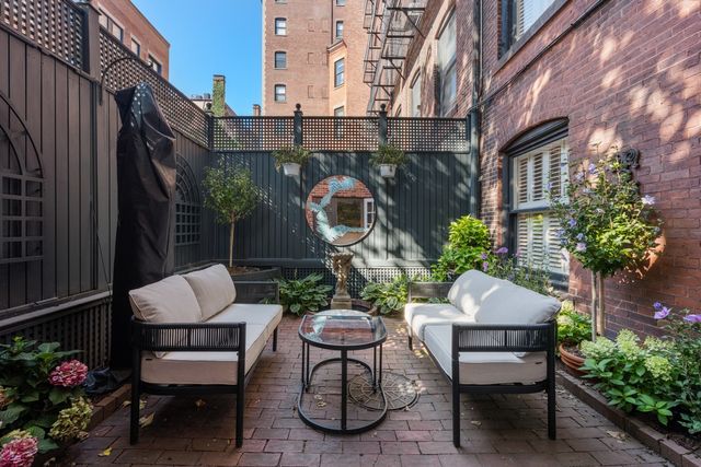 398 Marlborough St 1, Boston, MA 02115