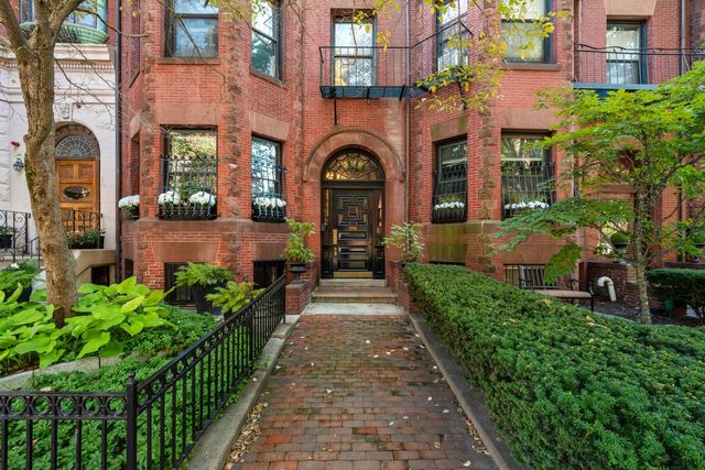 398 Marlborough St 1, Boston, MA 02115