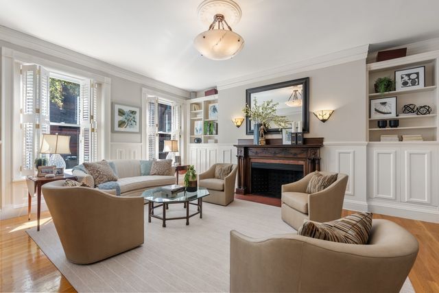 398 Marlborough St 1, Boston, MA 02115