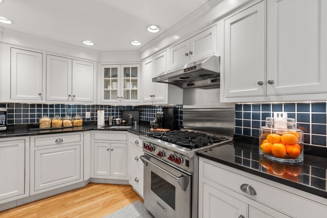 398 Marlborough St 1, Boston, MA 02115