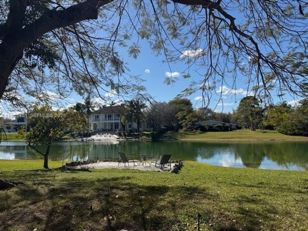 11820 SW 69th Ct *, Pinecrest, FL 33156