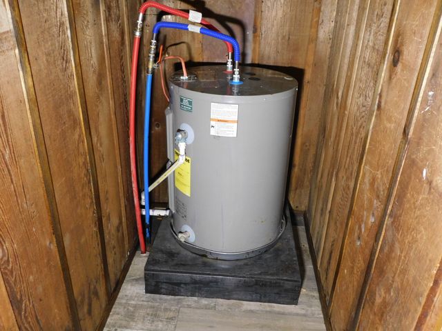 777 802 Highway, Sarepta, LA 71071