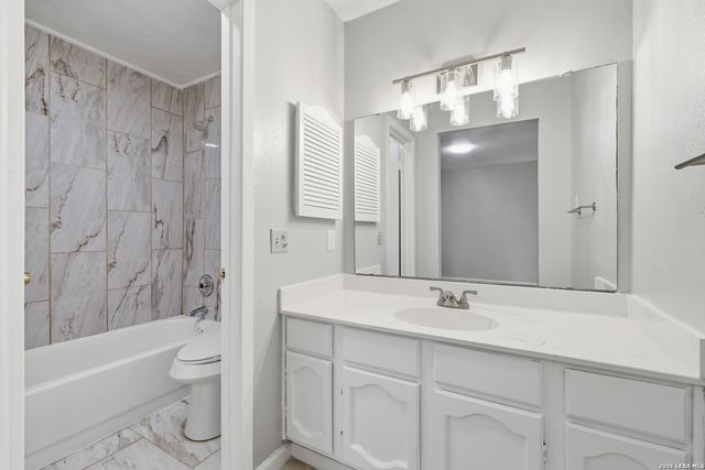11403 SPRING CREST ST, San Antonio, TX 78249