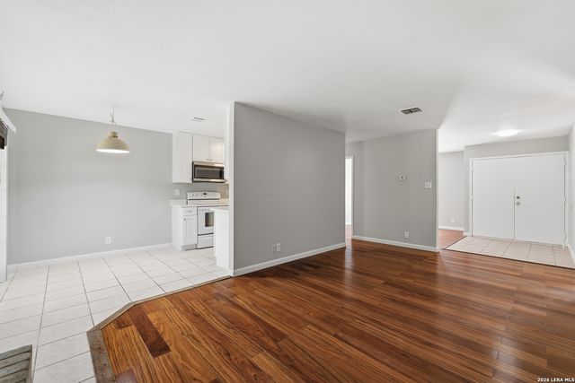 11403 SPRING CREST ST, San Antonio, TX 78249