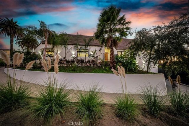 1145 S Longwood, Los Angeles, CA 90019