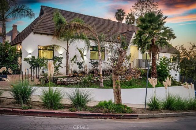 1145 S Longwood, Los Angeles, CA 90019