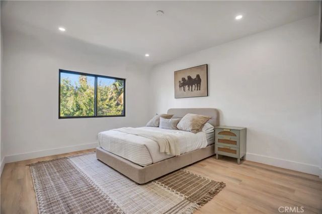 1145 S Longwood, Los Angeles, CA 90019