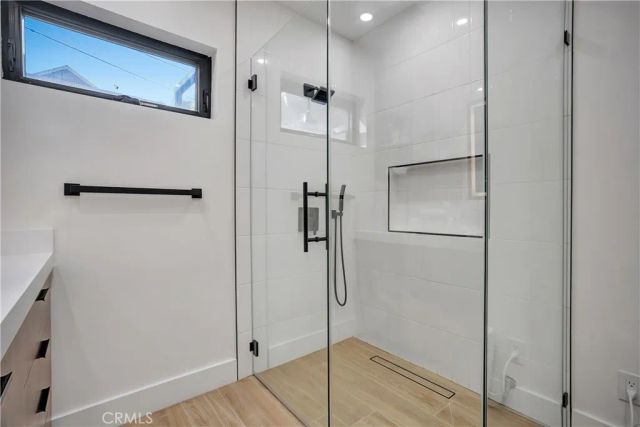 1145 S Longwood, Los Angeles, CA 90019