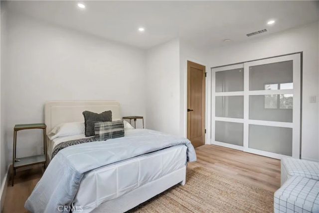 1145 S Longwood, Los Angeles, CA 90019