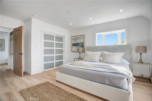 1145 S Longwood, Los Angeles, CA 90019