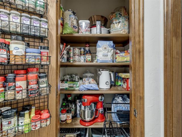 10961 Gracie Drive, Edmond, OK 73025