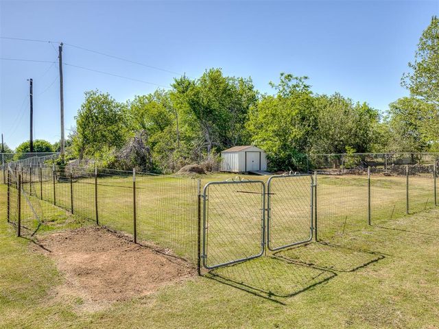 10961 Gracie Drive, Edmond, OK 73025