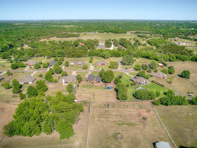 10961 Gracie Drive, Edmond, OK 73025