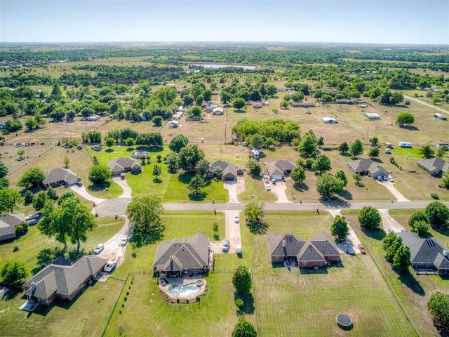 10961 Gracie Drive, Edmond, OK 73025