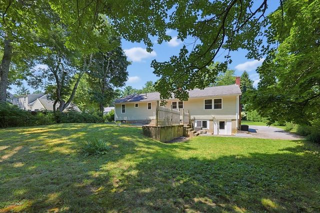 71 Carpenter Rd, Walpole, MA 02081