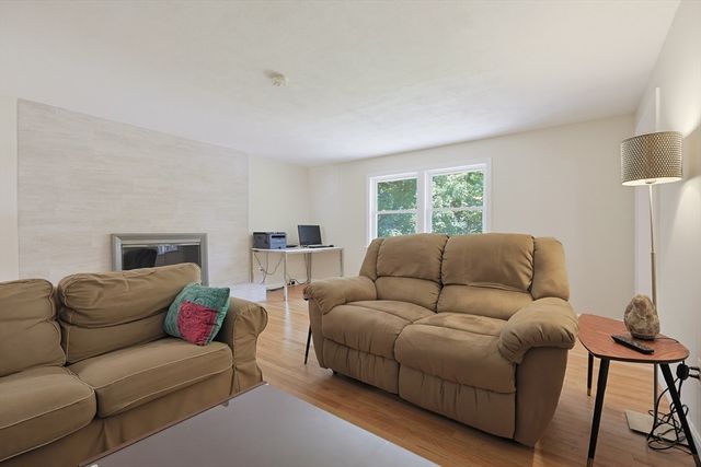 71 Carpenter Rd, Walpole, MA 02081