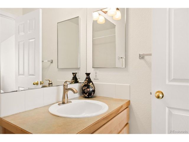 818 S Terry St B9, Longmont, CO 80501