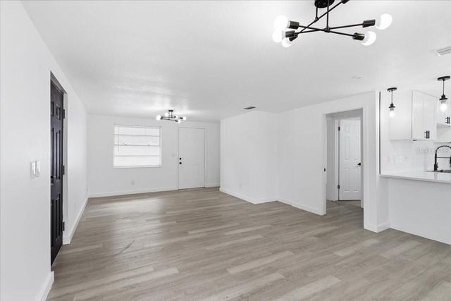 1723 E IDELL STREET, Tampa, FL 33604