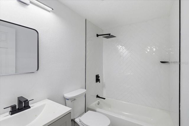 1723 E IDELL STREET, Tampa, FL 33604