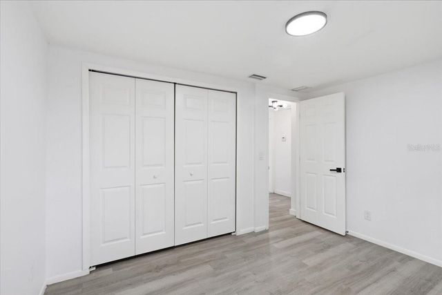 1723 E IDELL STREET, Tampa, FL 33604