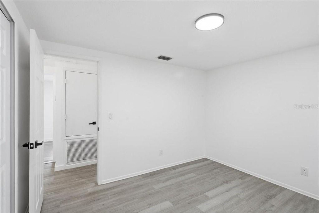 Image 52 of property listing at 1723 E IDELL STREET, Tampa, FL 33604
