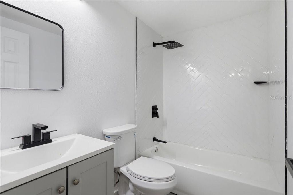 Image 54 of property listing at 1723 E IDELL STREET, Tampa, FL 33604
