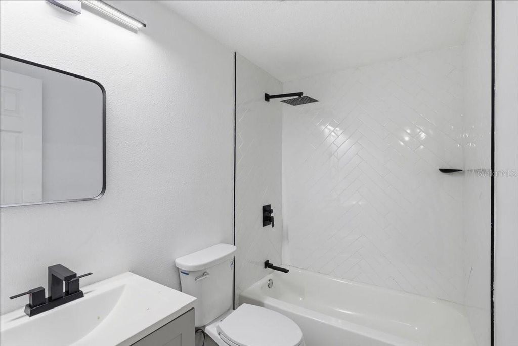 Image 55 of property listing at 1723 E IDELL STREET, Tampa, FL 33604