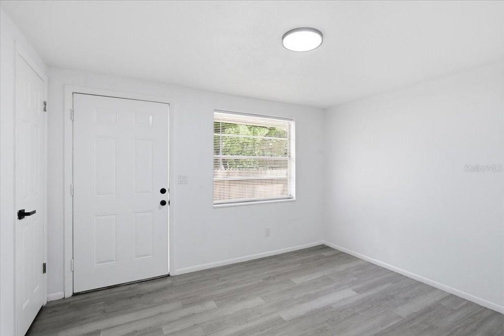 Image 57 of property listing at 1723 E IDELL STREET, Tampa, FL 33604
