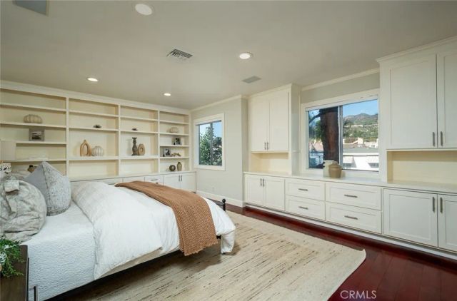 302 W Loraine Street 4, Glendale, CA 91202