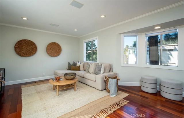 302 W Loraine Street 4, Glendale, CA 91202