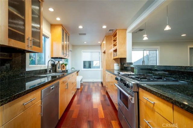 302 W Loraine Street 4, Glendale, CA 91202