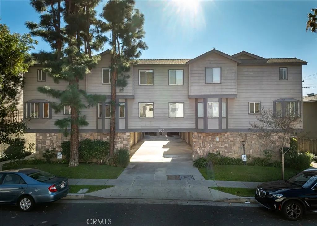 302 W Loraine Street 4, Glendale, CA 91202