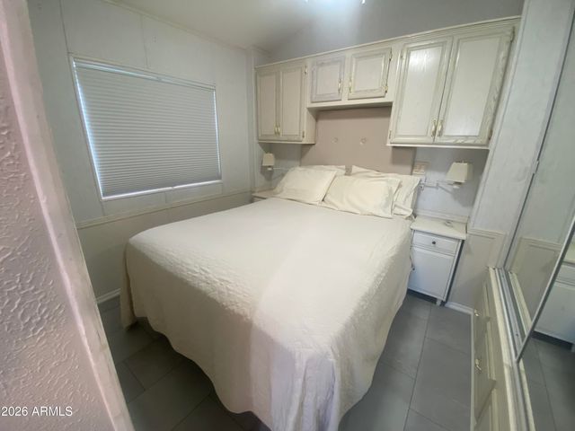 2275 S SEMINOLE Drive, Apache Junction, AZ 85119