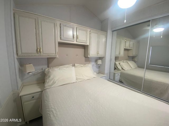 2275 S SEMINOLE Drive, Apache Junction, AZ 85119