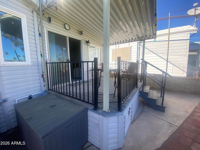 2275 S SEMINOLE Drive, Apache Junction, AZ 85119