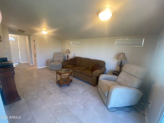 2275 S SEMINOLE Drive, Apache Junction, AZ 85119