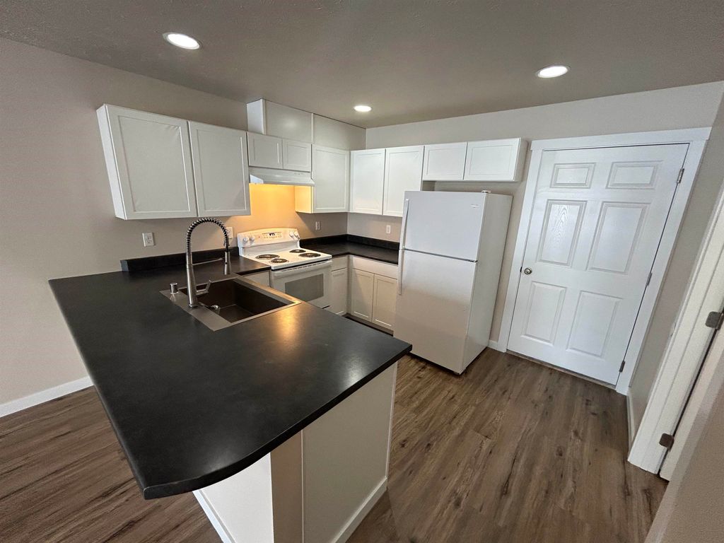 308-318 W 3rd St, Cheney, WA 99004 photo 10