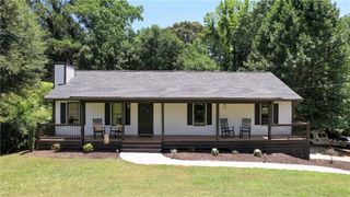 323 Hill Crest Circle, Woodstock, GA 30188