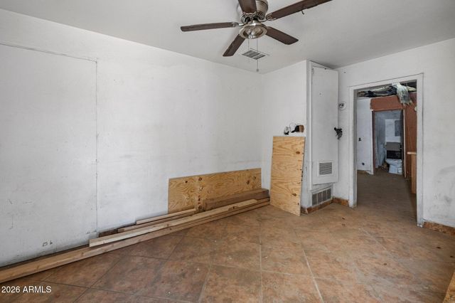 2021 W WASHINGTON Street, Phoenix, AZ 85009