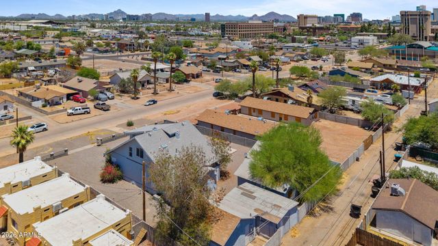 2021 W WASHINGTON Street, Phoenix, AZ 85009