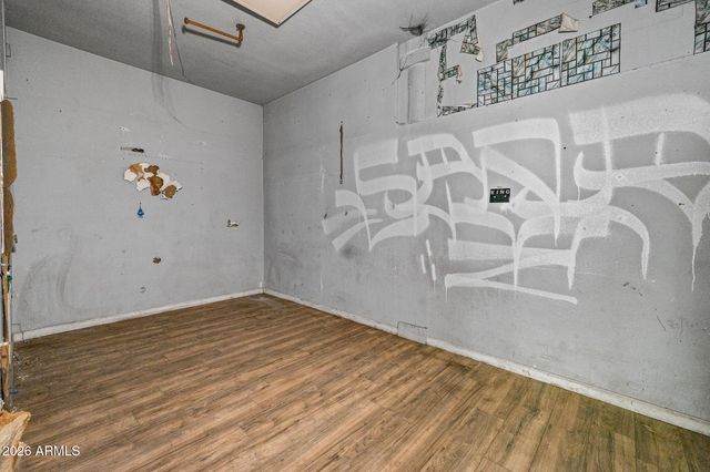 2021 W WASHINGTON Street, Phoenix, AZ 85009