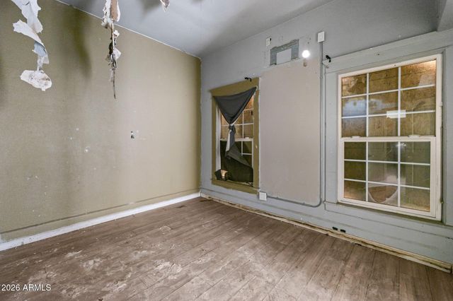 2021 W WASHINGTON Street, Phoenix, AZ 85009