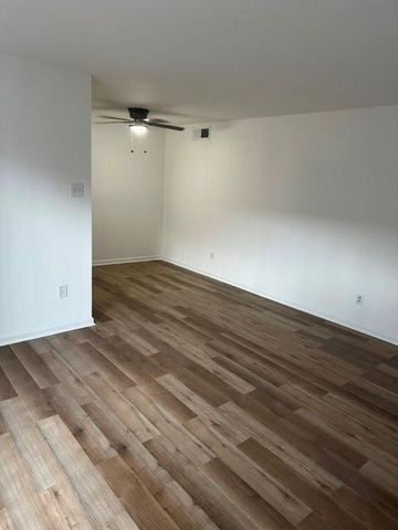 8822 Ilona Lane 5, Houston, TX 77025