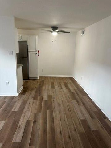 8822 Ilona Lane 5, Houston, TX 77025