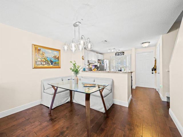 1074 Jeffery Street, Boca Raton, FL 33487