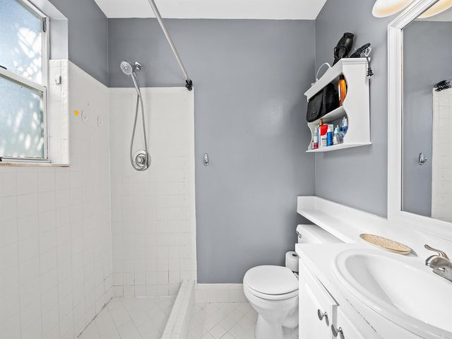 1074 Jeffery Street, Boca Raton, FL 33487
