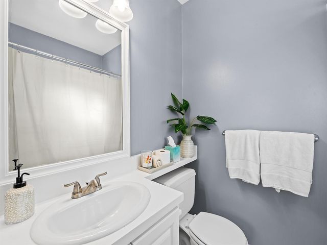 1074 Jeffery Street, Boca Raton, FL 33487