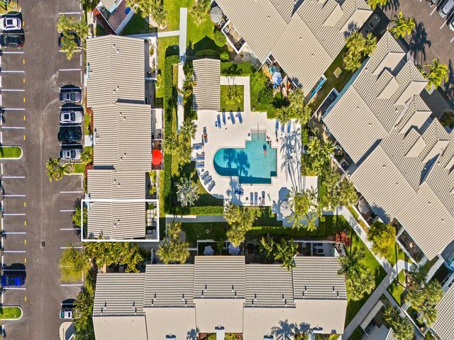 1074 Jeffery Street, Boca Raton, FL 33487